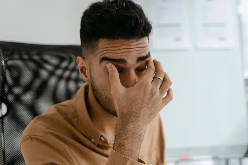 Why Millions of American Workers Are Living With Dry, Burning Eyes — And What Can Actually Help